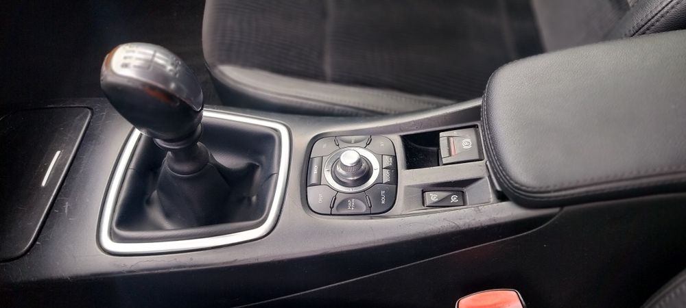 Vând autoturism laguna 3