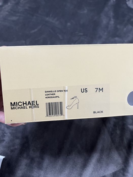 Оригинални обувки Michael Kors