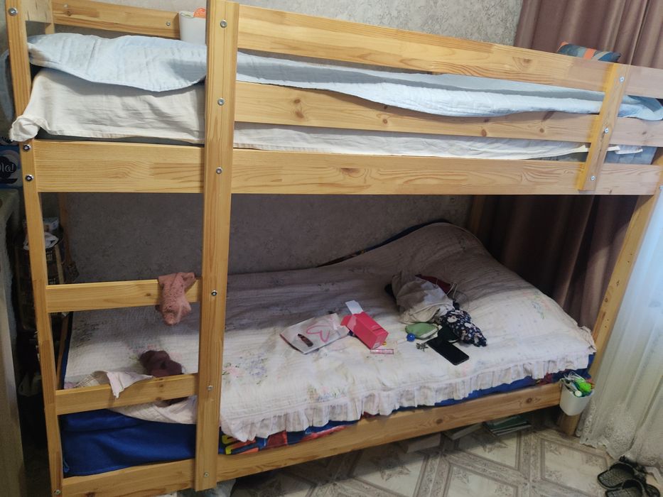 Кровать двухъярусная