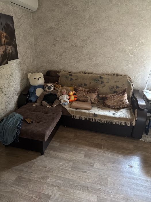 Продам диван срочно