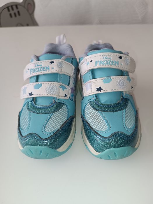 Skechers,Reebok,Zara, Frozen,боти,сандали Biomechanics и Lаsocki