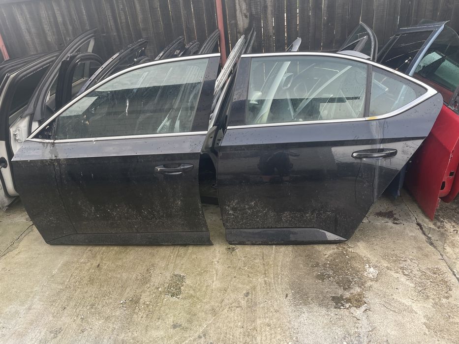 Macara stanga / dreapta fata / spate Skoda Superb 3