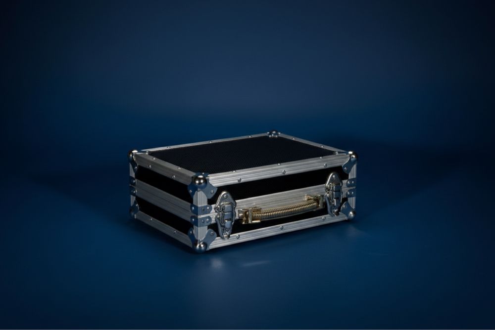 Cutii, case, rack la comanda