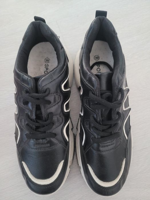 Vând încălțăminte dama 35lei diferite modele noi