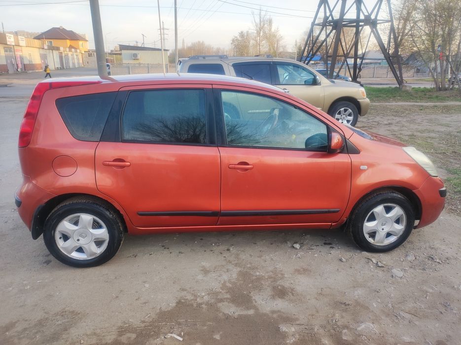 Ниссан ноут 2007 г.