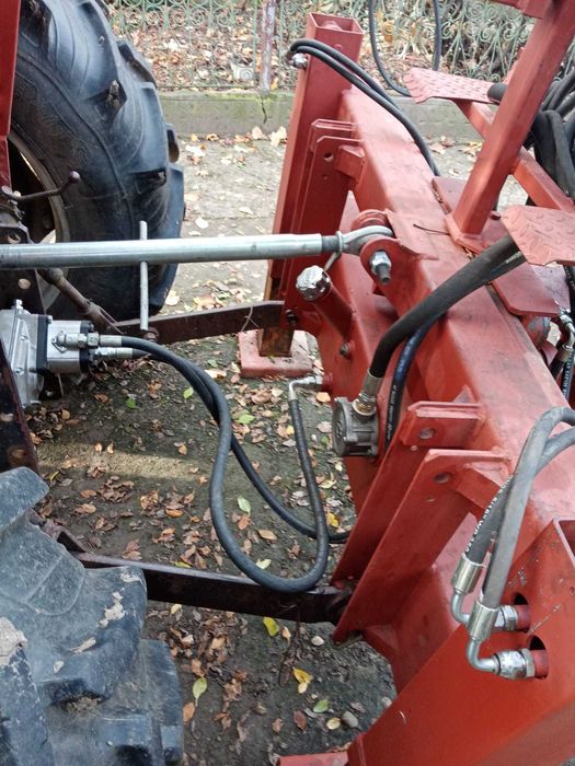 Brat retroescavator cu prindere in 3 puncte pentru tractor NOU