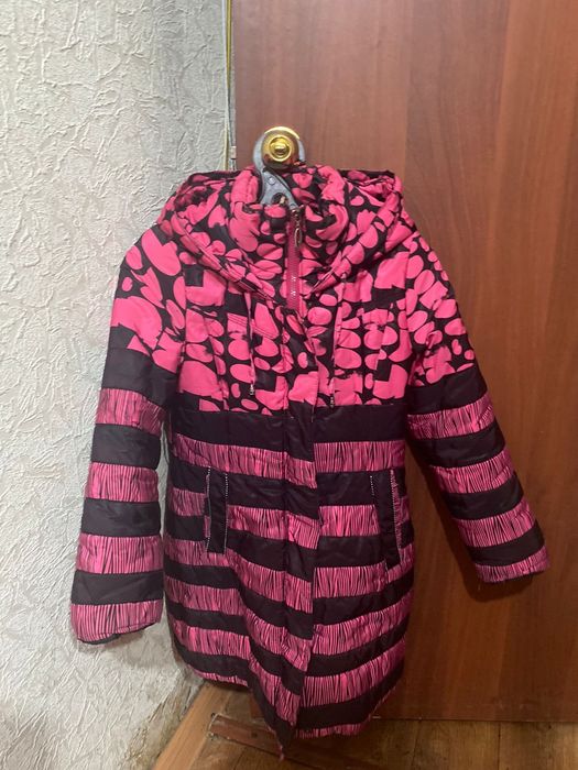 Продам зимние куртки