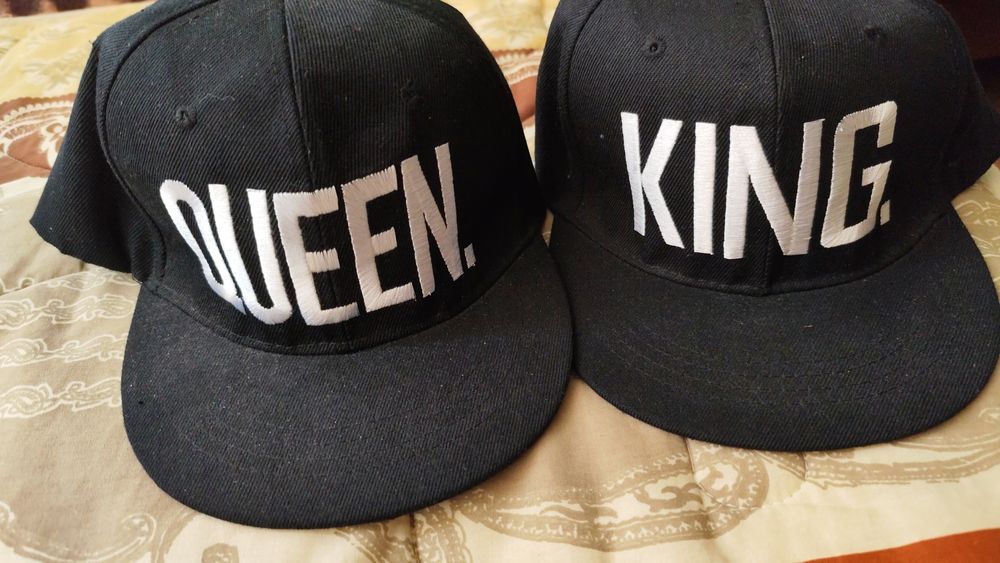 Комплект спортни шапки