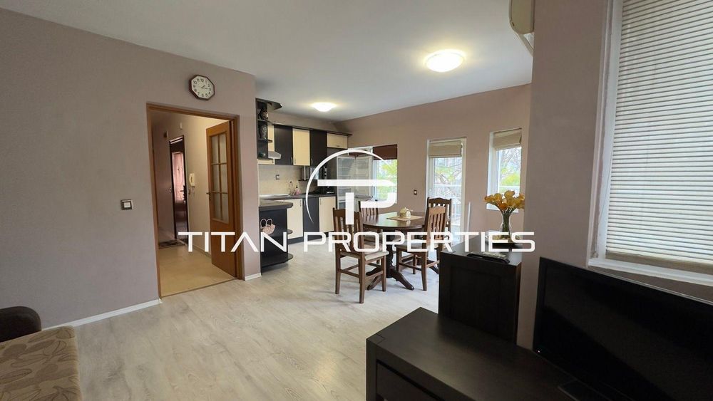 Дава се под наем Тристаен апартамент в Бургас, Лазур - 85 кв.м за 558.45 € - Снимка #1