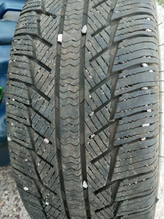 Продам зимние шины в нормальном состоянии