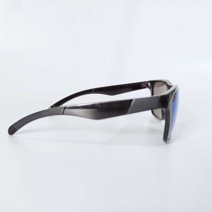 Продам солнцезащитные очки крутые