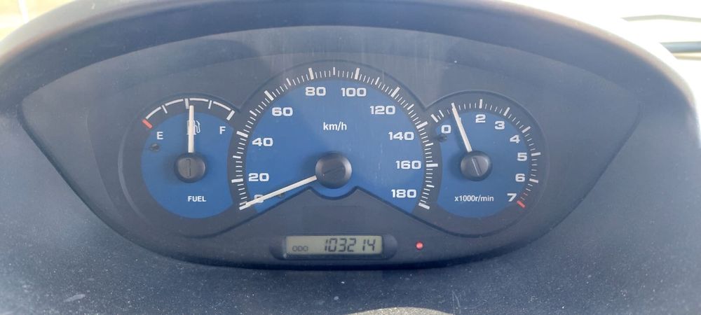 Vând  Chevrolet Spark