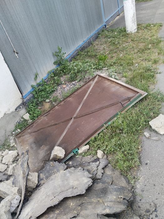 Продаются ворота от гаража