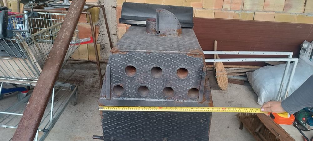 Отопляема печка на дърва и/или въглища