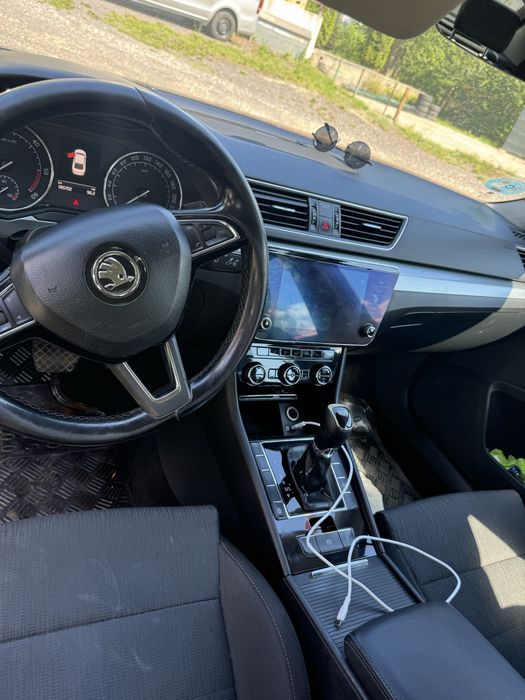 Skoda Superb 2,.0 tdi automat DSG
