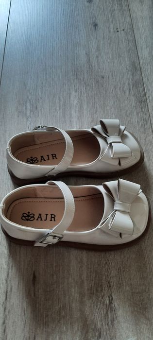 Туфли на девочку