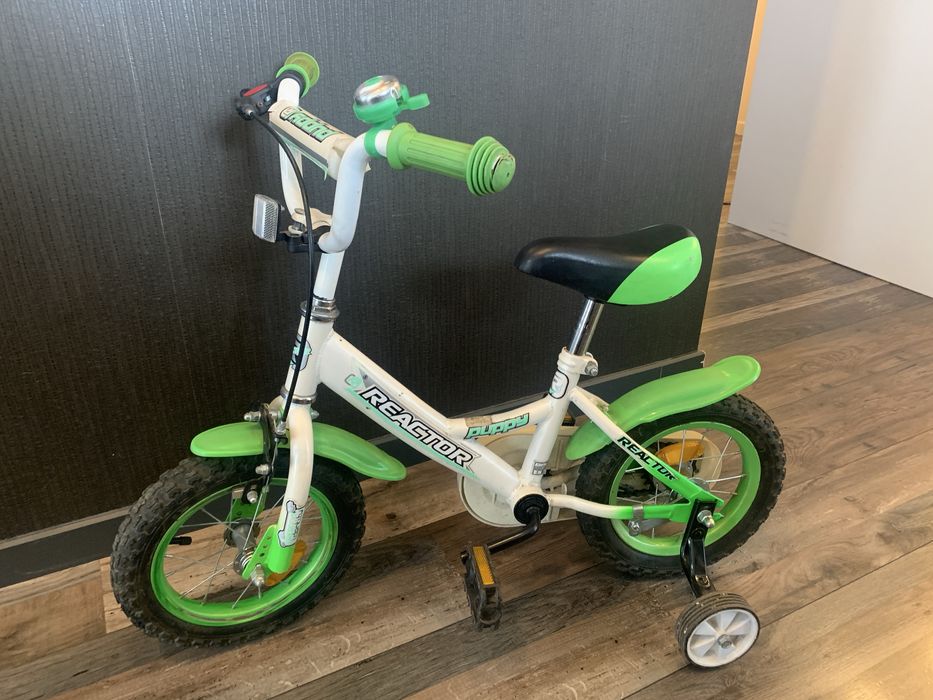 Детско колело с помощни колела - 12”