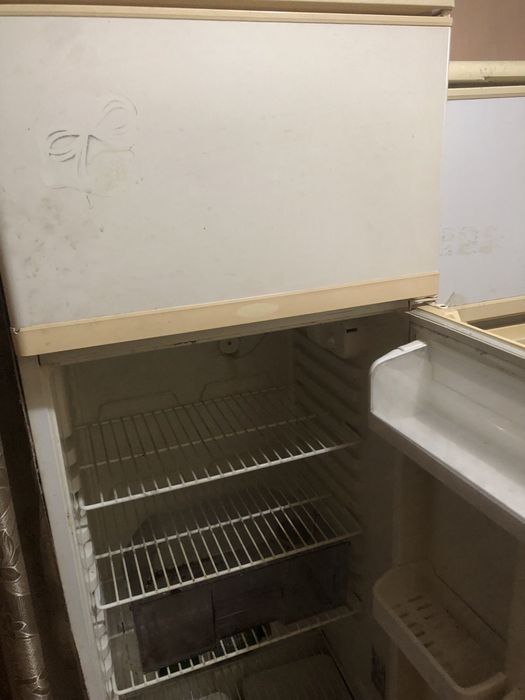 Холодильник  стинол