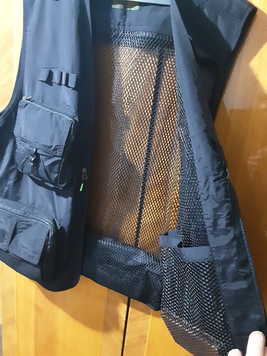 Продам новую безрукавку