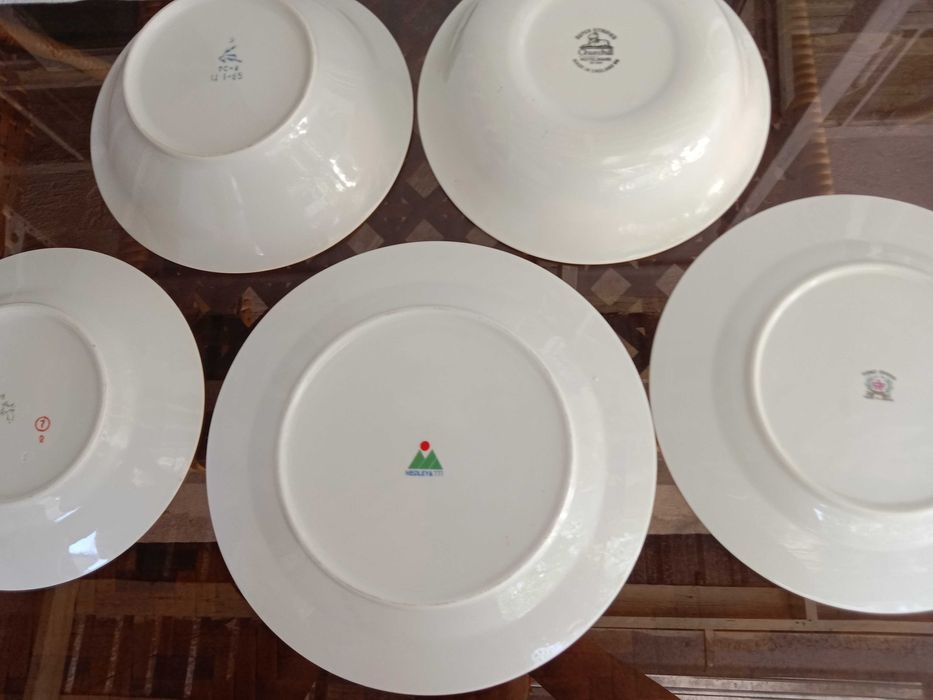 продается  посуда тарелки