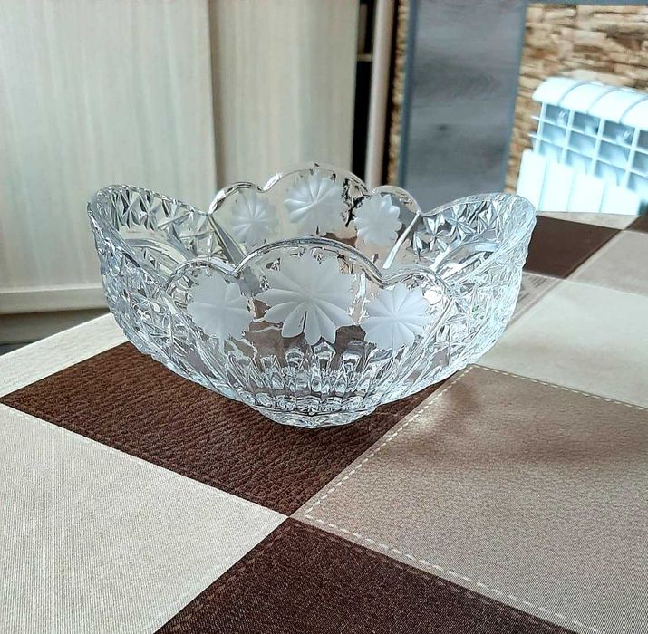 Вазы хрустальные