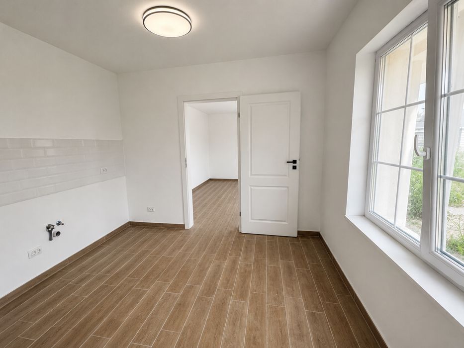 Chirie casa 3 camere