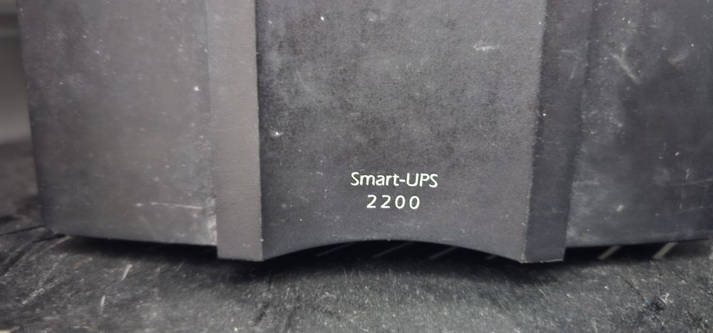 UPS APC Smart 2200