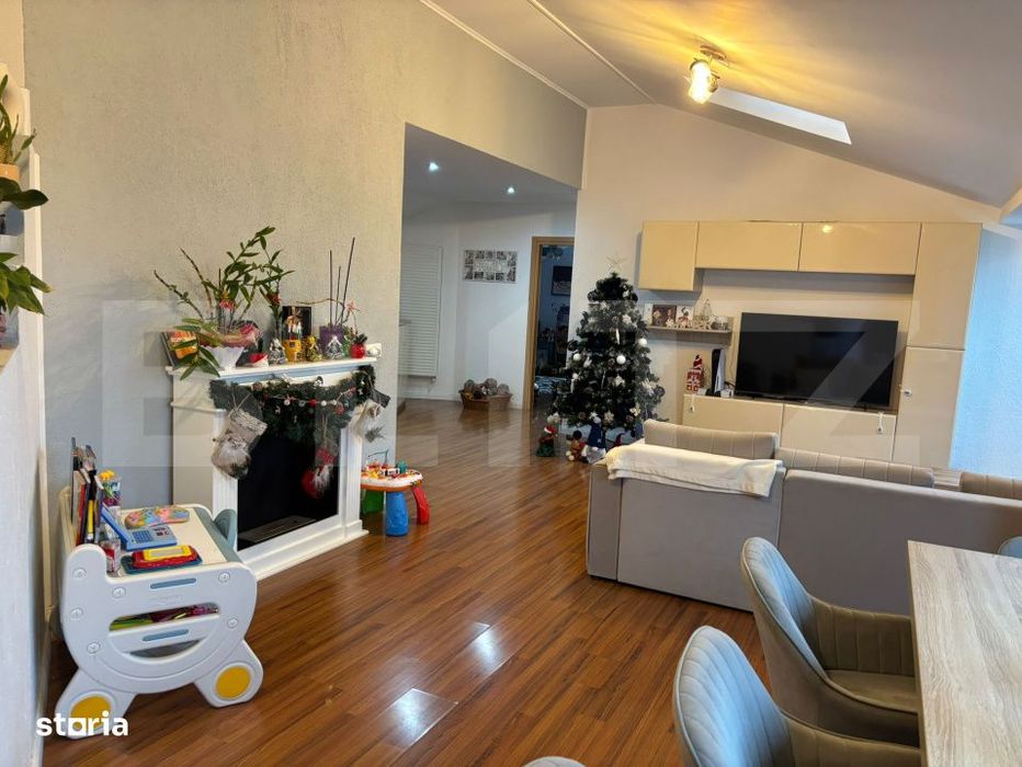 Apartament 3 camere, 117 mp, zona Baritiu