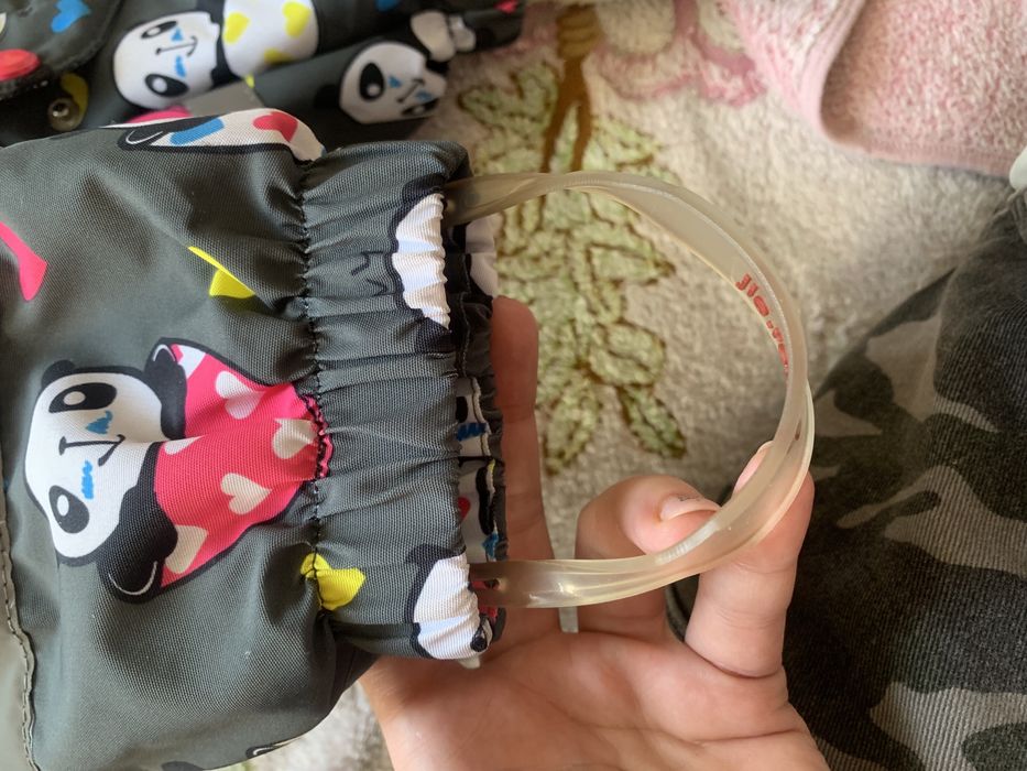 Продам комбинезон на девочку