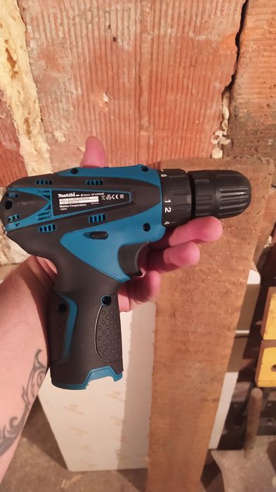 Винтоверт Makita