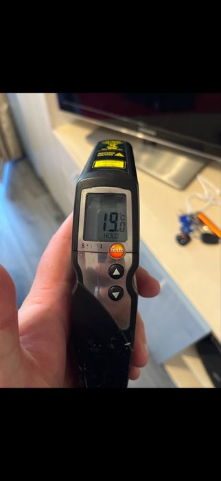 Termometru infraroșu profesional Testo 830-T4, măsoară până la 400°C