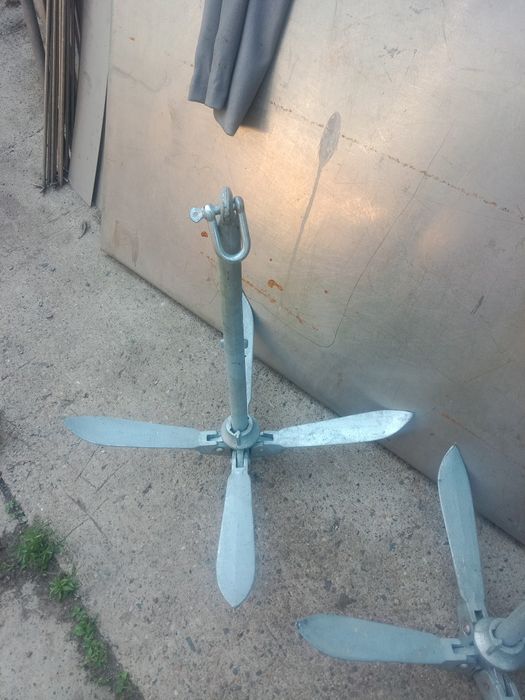 Якорь стояночный