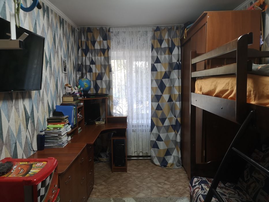 Продам квартиру на курмыше.