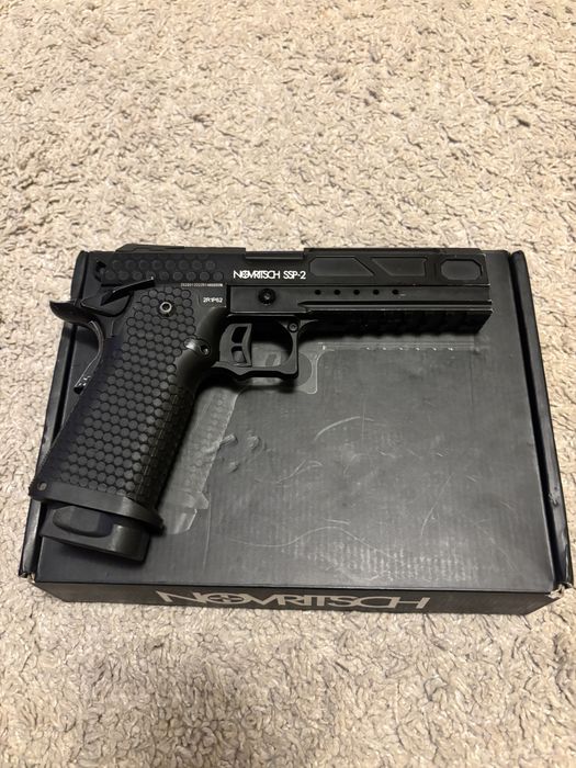 Airsoft екипировка