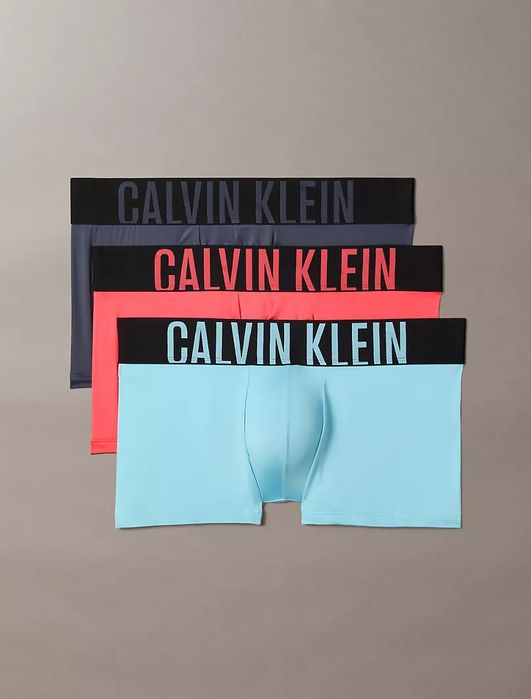 Нижнее бельё Calvin Klein
