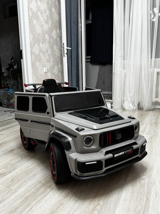 Детская машина Rocket 900