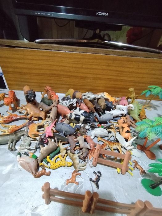 Фигурки животный мир 92шт