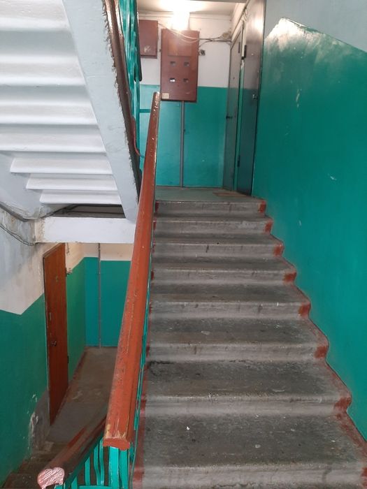 Продам 3х Пр. Назарбаева 35/2(хрущ.)!