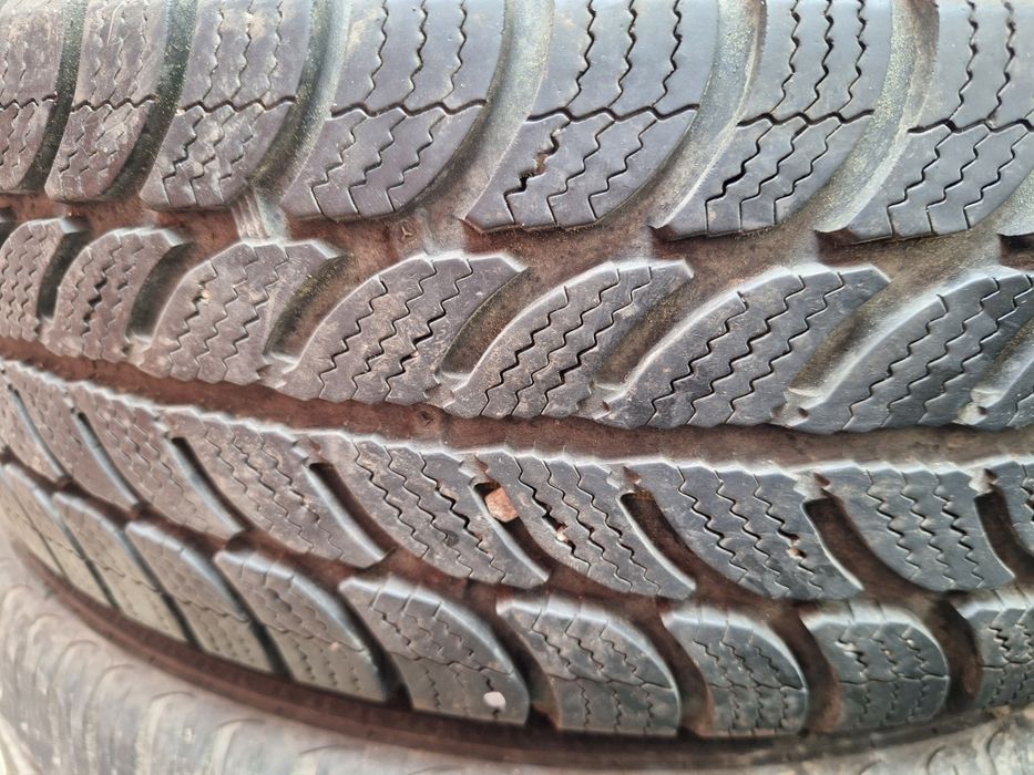 185 70 14-Debica anvelope iarna 2 buc