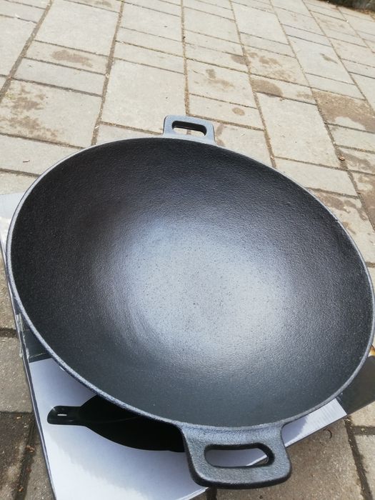 WOK fontă 37 cm  OFERTĂ  139 lei