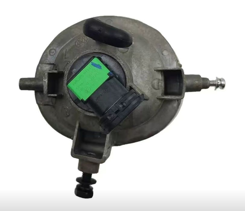 Продам противотуманные фары Мазда сх 5 -7