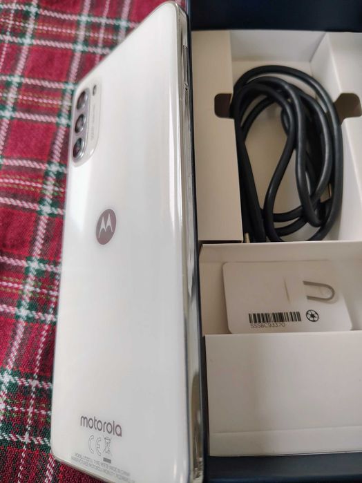 Motorola Moto G52, 128GB, Porcelain White, Отлично състояние