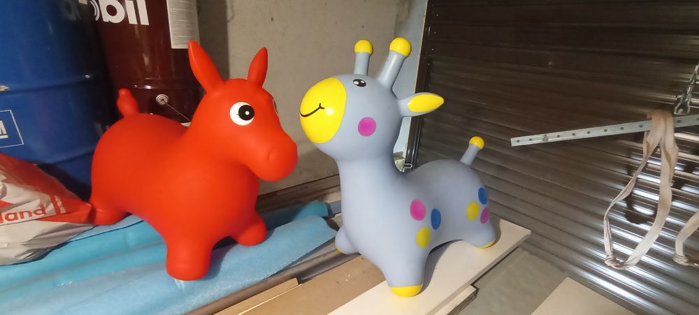 Надуваема играчка за скачане