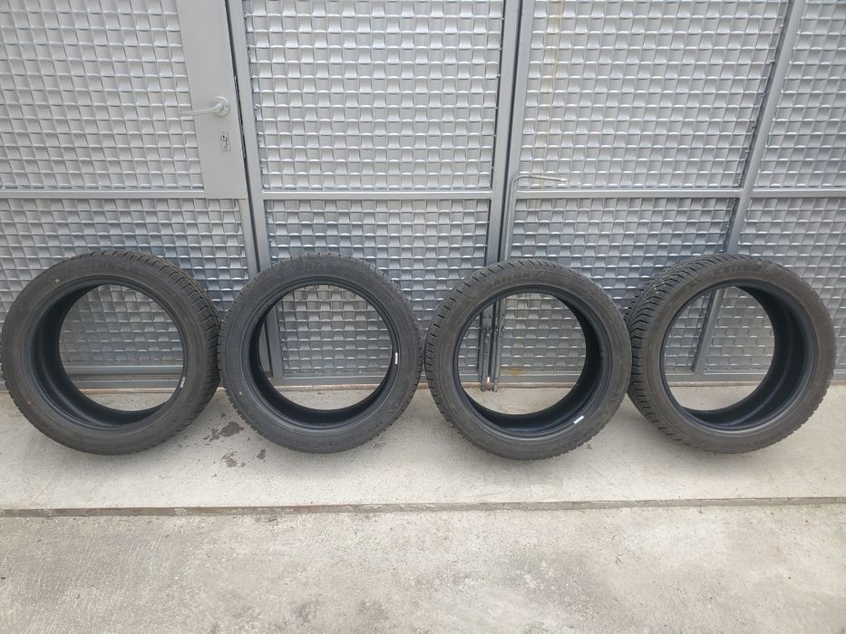SAILUN 225/45 R17 зимни гуми