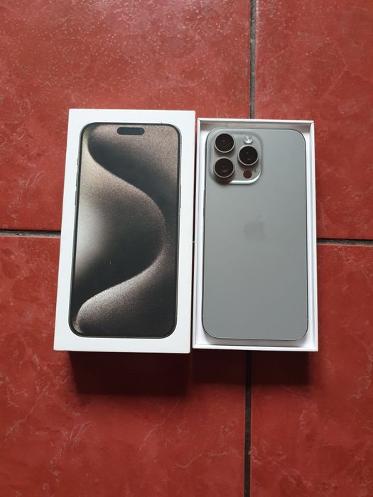 iPhone 15 Pro Max 256GB Natural Titanium neverlocked