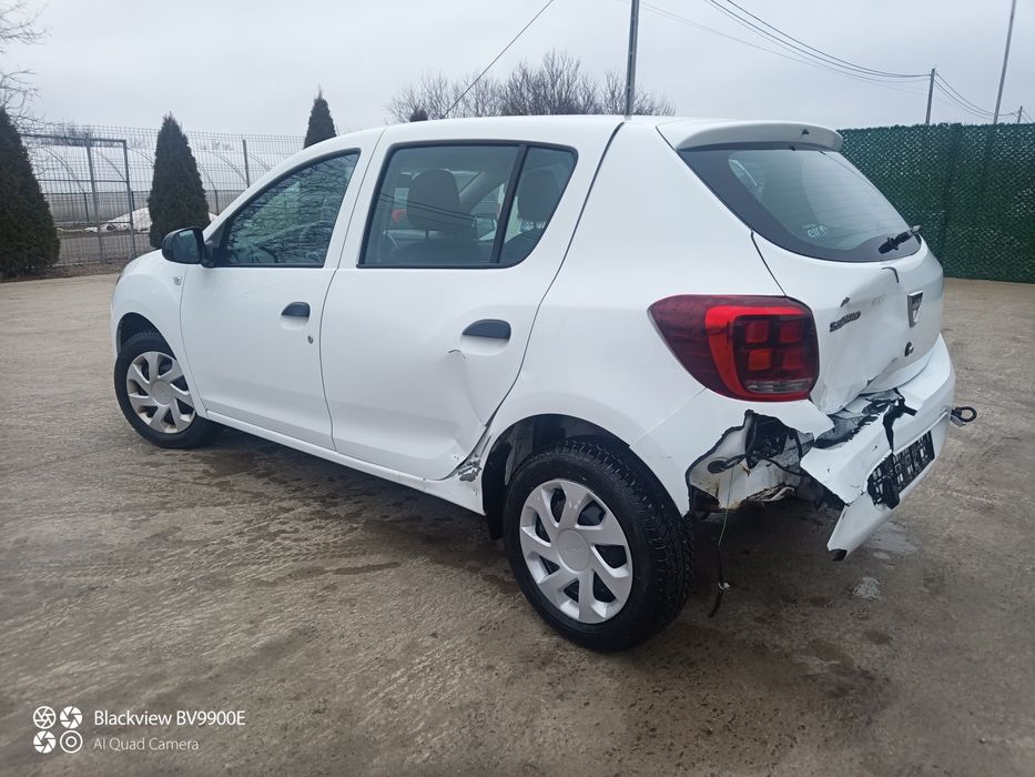 Dacia Sandero 2017 54000 km se deplasează pe orice distanță