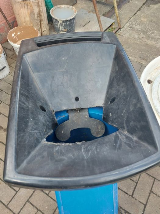 De vânzare mașina pentru tocat , mărunțit fructe.