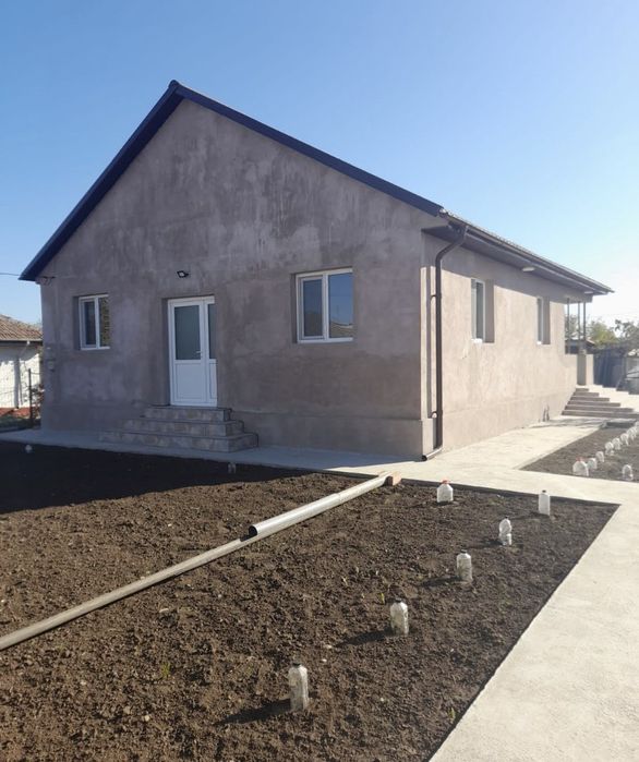 Vand case modulare la gata