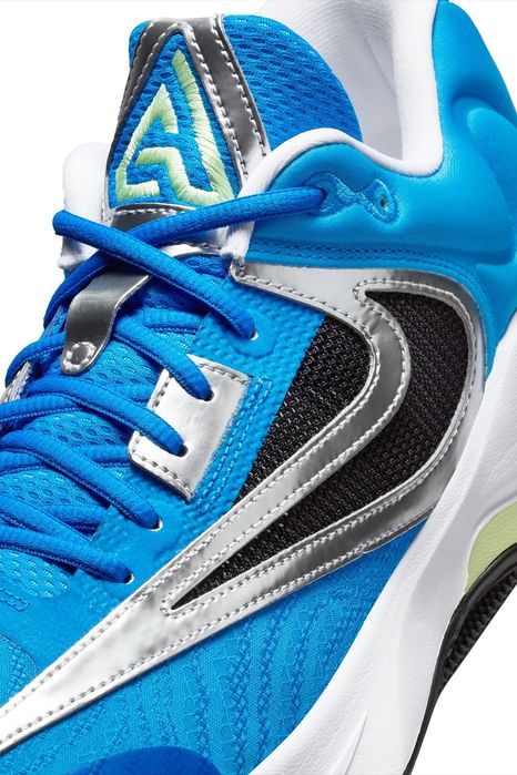 Pantofi pentru baschet 42.5 adidasi Giannis Immortality Albastru royal