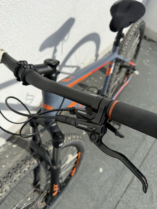 Bicicleta KTM Peak Disc LTD 29” – M/48 cm – frane hidraulice Shimano